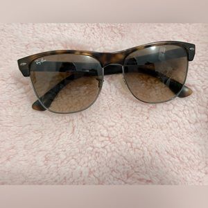 Ray Ban Clubmaster Sunglasses